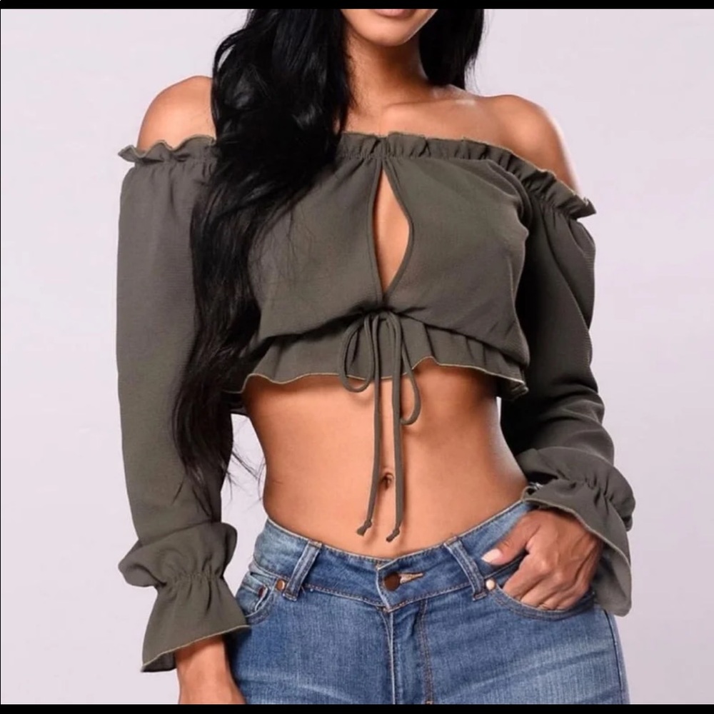 Fashion Nova Off Shoulder Crop